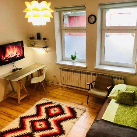 Apartment In Ivy Covered House, Near Old Town Cracovia Exterior foto