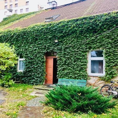 Apartment In Ivy Covered House, Near Old Town Cracovia Exterior foto